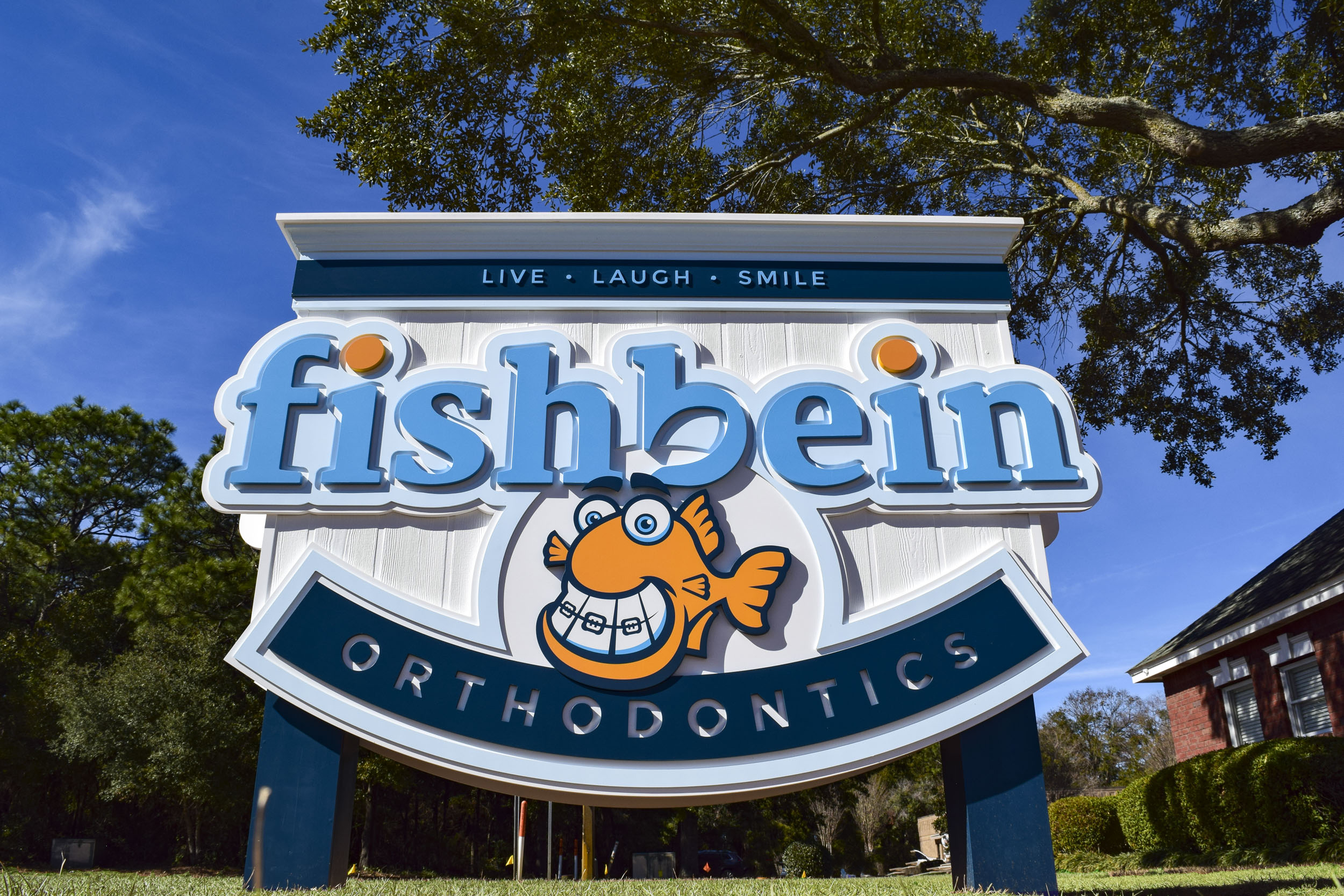 Design contest winner Pensacola Sign Graphic for Fishbein Orthodontics